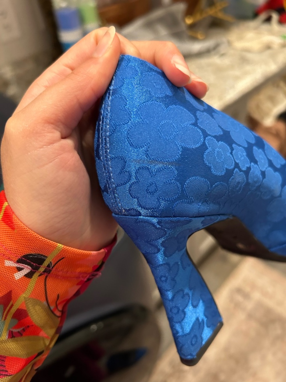 Gianni Bini Bright Blue Floral Pointed-Toe Heels Size 7.5 - Picture 8 of 9